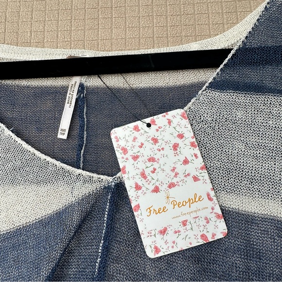 NEW W/TAGS Free People Lifesaver Pullover XS/S Blue Stripe Knit Dolman Oversized - Picture 5 of 14